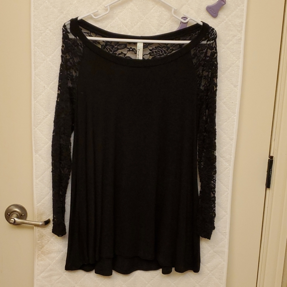 Women's lacy top